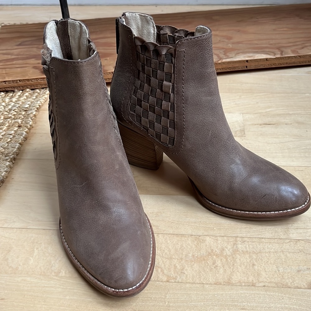 Aquatalia Basket-Weave Tan Leather Frannie Weatherproof Ankle Heeled Booties - Picture 15 of 15